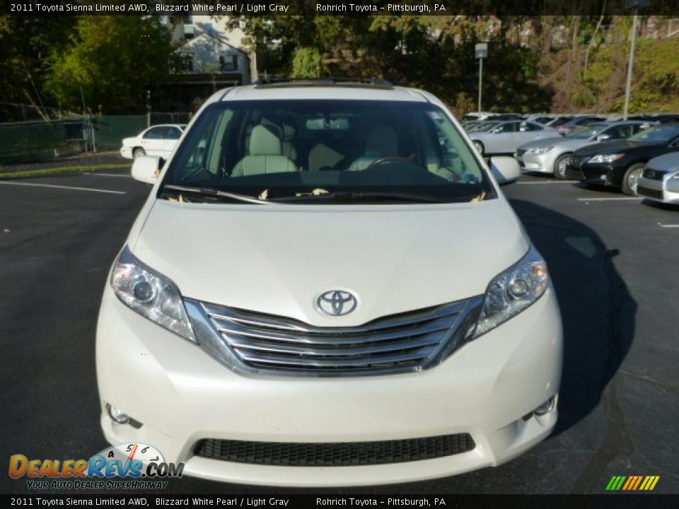 2011 Toyota Sienna Limited AWD Blizzard White Pearl / Light Gray Photo #13