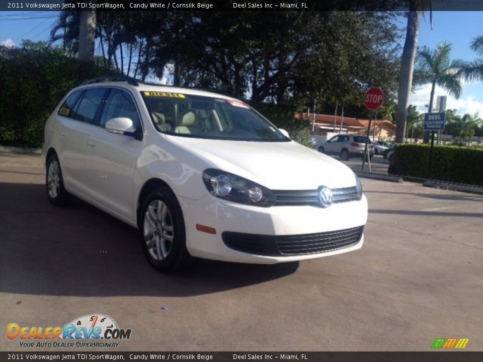 2011 Volkswagen Jetta TDI SportWagen Candy White / Cornsilk Beige Photo #7
