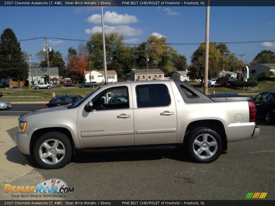 2007 Chevrolet Avalanche LT 4WD Silver Birch Metallic / Ebony Photo #19