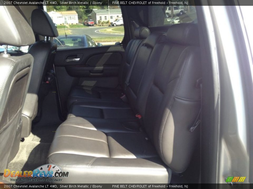 2007 Chevrolet Avalanche LT 4WD Silver Birch Metallic / Ebony Photo #21