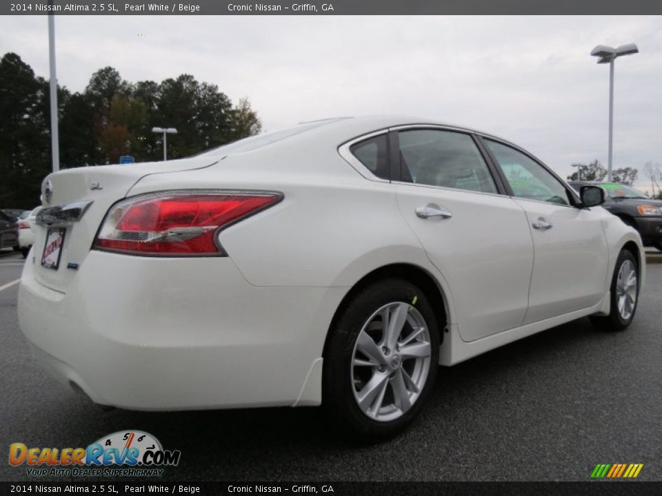 2014 Nissan Altima 2.5 SL Pearl White / Beige Photo #5