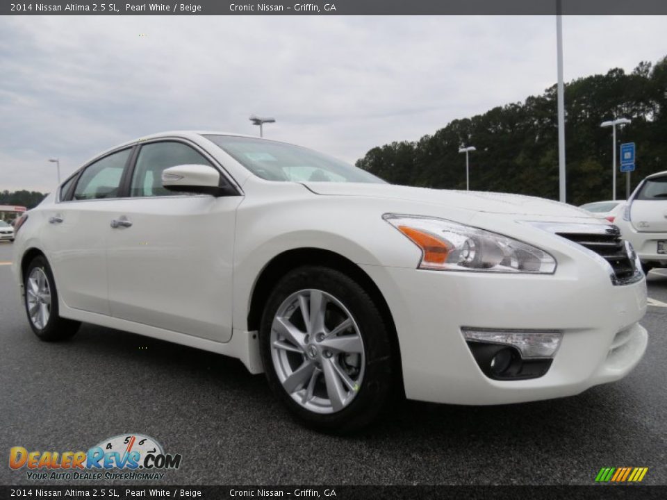 2014 Nissan Altima 2.5 SL Pearl White / Beige Photo #7