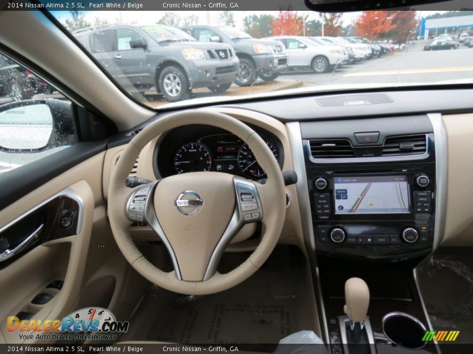 2014 Nissan Altima 2.5 SL Pearl White / Beige Photo #13