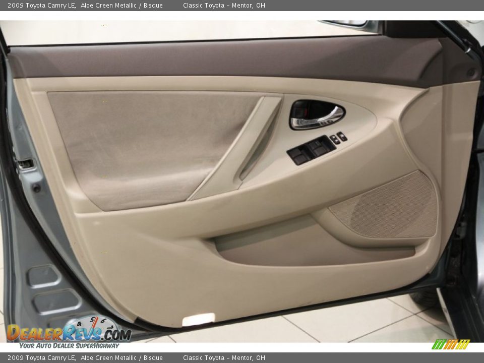 2009 Toyota Camry LE Aloe Green Metallic / Bisque Photo #4