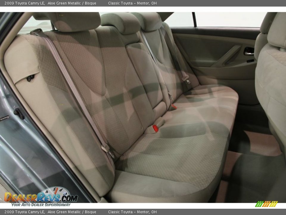 2009 Toyota Camry LE Aloe Green Metallic / Bisque Photo #12