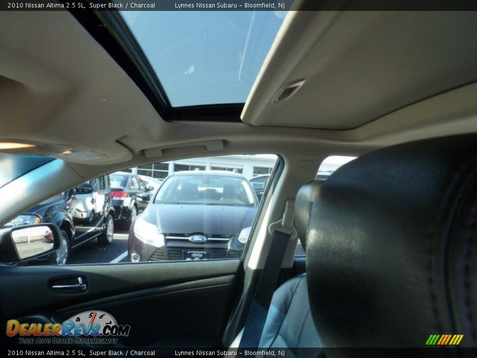 2010 Nissan Altima 2.5 SL Super Black / Charcoal Photo #10