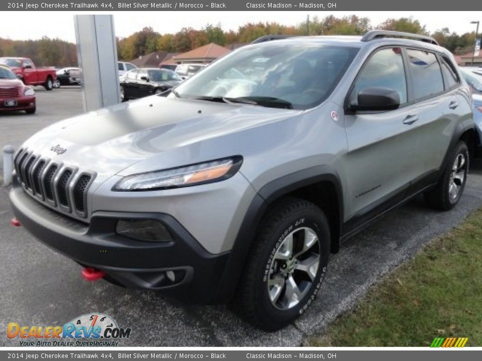 Front 3/4 View of 2014 Jeep Cherokee Trailhawk 4x4 Photo #1