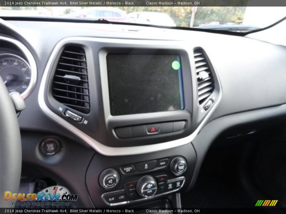 Controls of 2014 Jeep Cherokee Trailhawk 4x4 Photo #5