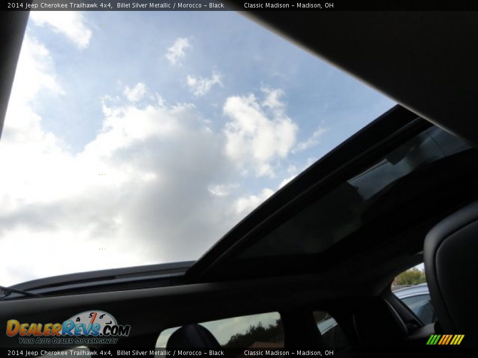 Sunroof of 2014 Jeep Cherokee Trailhawk 4x4 Photo #7