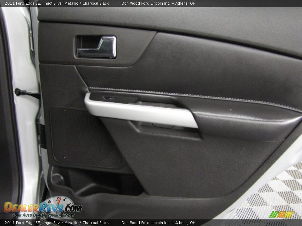 2011 Ford Edge SE Ingot Silver Metallic / Charcoal Black Photo #13
