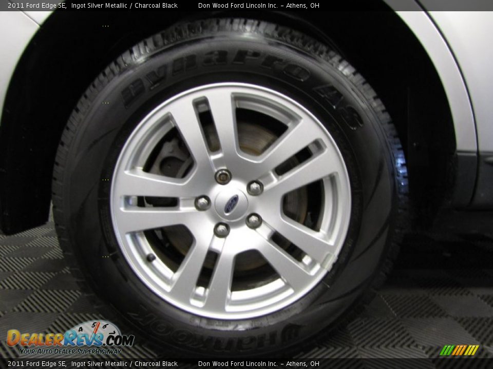 2011 Ford Edge SE Ingot Silver Metallic / Charcoal Black Photo #26