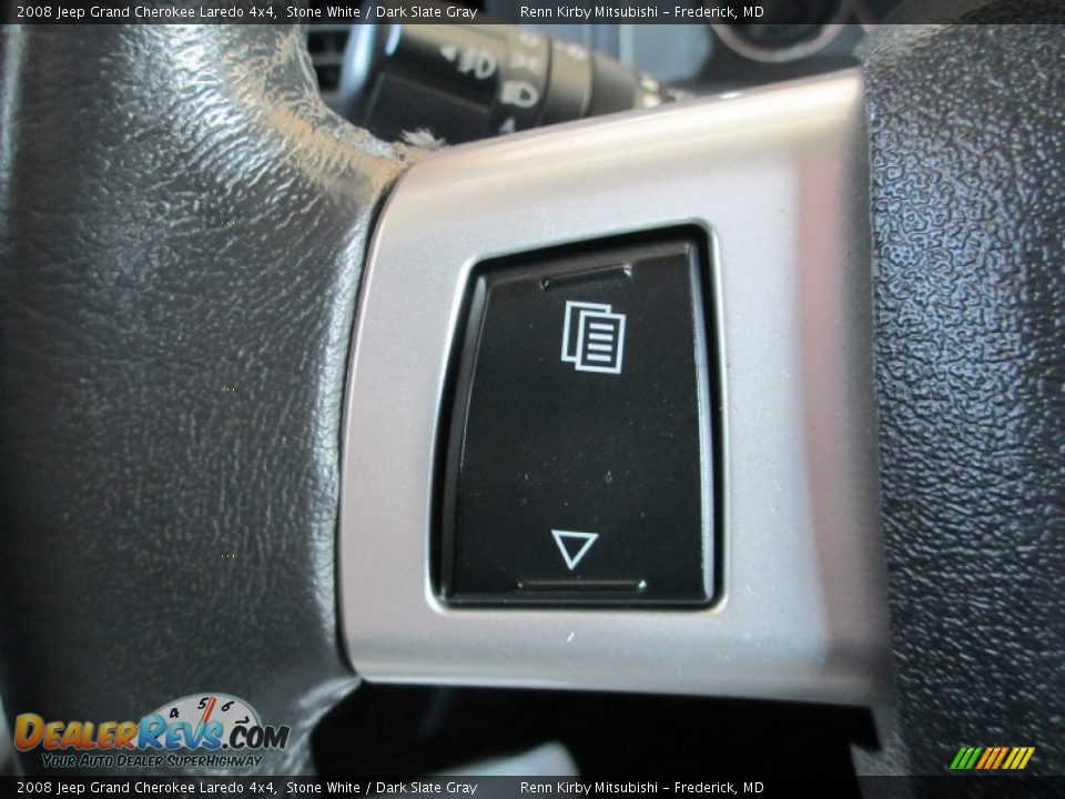 2008 Jeep Grand Cherokee Laredo 4x4 Stone White / Dark Slate Gray Photo #17