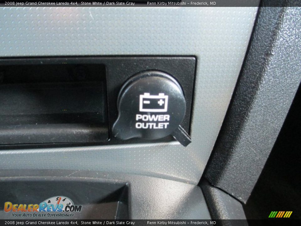 2008 Jeep Grand Cherokee Laredo 4x4 Stone White / Dark Slate Gray Photo #23