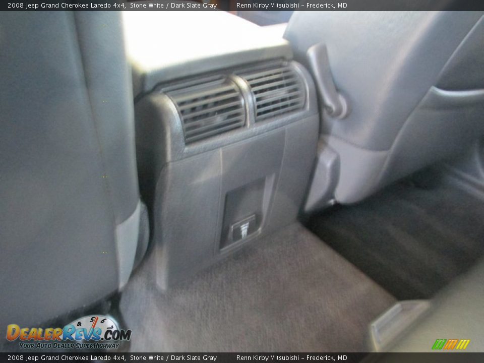 2008 Jeep Grand Cherokee Laredo 4x4 Stone White / Dark Slate Gray Photo #28