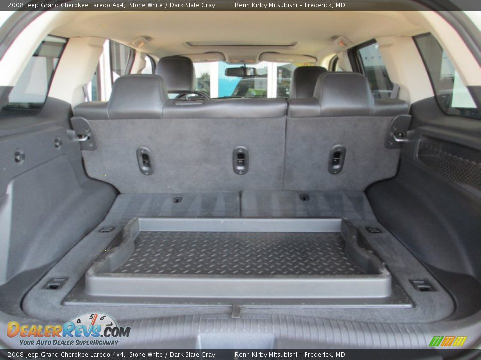 2008 Jeep Grand Cherokee Laredo 4x4 Stone White / Dark Slate Gray Photo #31