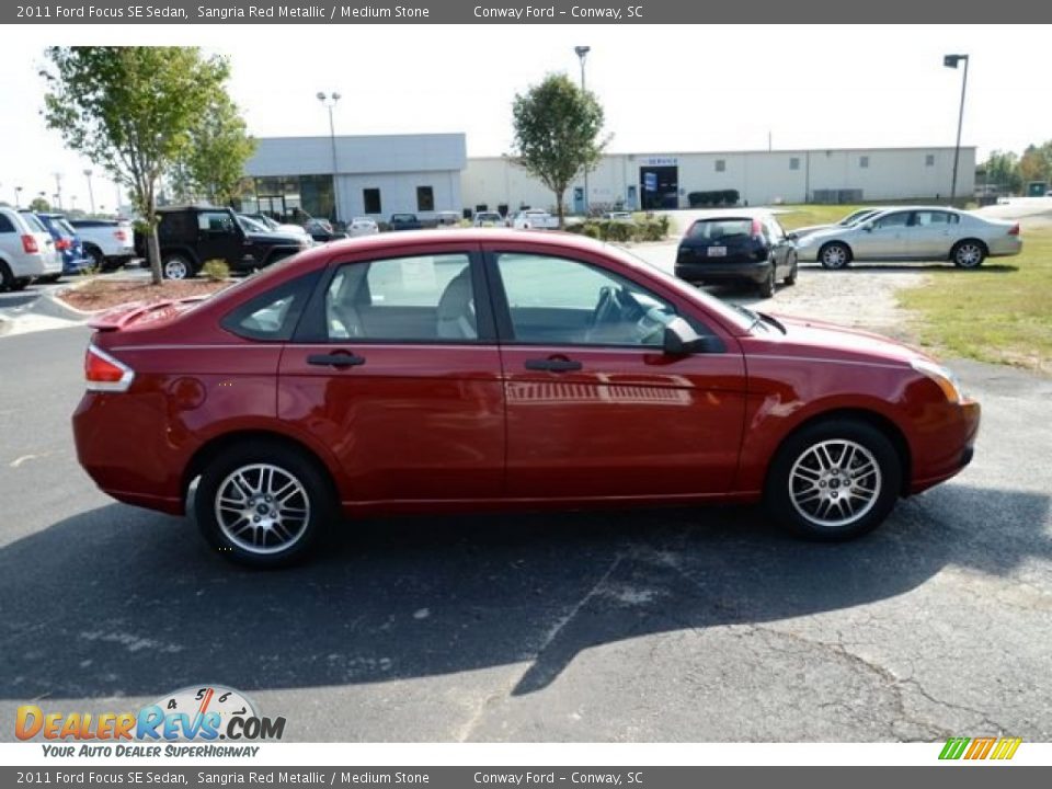 2011 Ford Focus SE Sedan Sangria Red Metallic / Medium Stone Photo #4