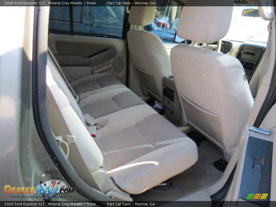 2006 Ford Explorer XLT Mineral Grey Metallic / Stone Photo #11
