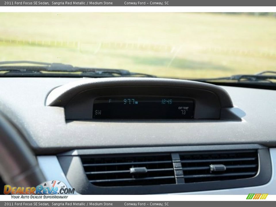 2011 Ford Focus SE Sedan Sangria Red Metallic / Medium Stone Photo #25
