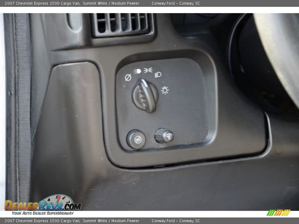2007 Chevrolet Express 1500 Cargo Van Summit White / Medium Pewter Photo #13