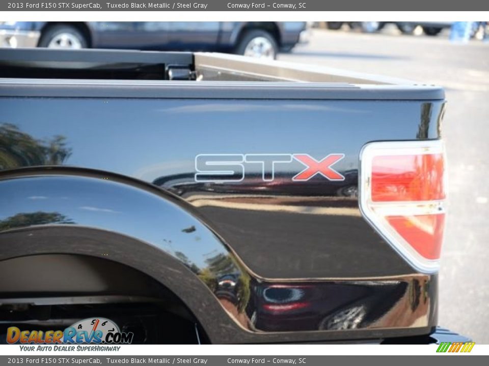 2013 Ford F150 STX SuperCab Tuxedo Black Metallic / Steel Gray Photo #10