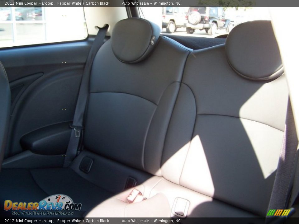 2012 Mini Cooper Hardtop Pepper White / Carbon Black Photo #12