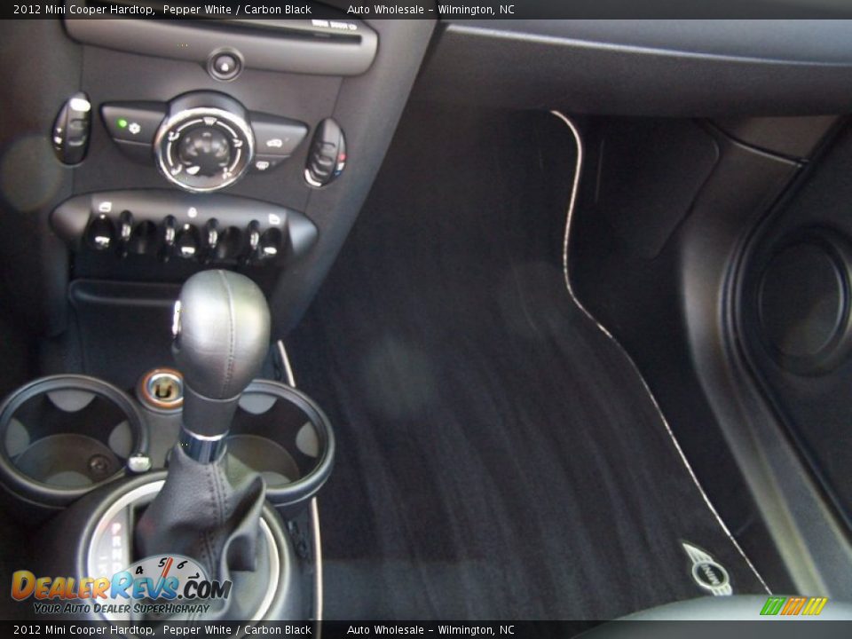 2012 Mini Cooper Hardtop Pepper White / Carbon Black Photo #19