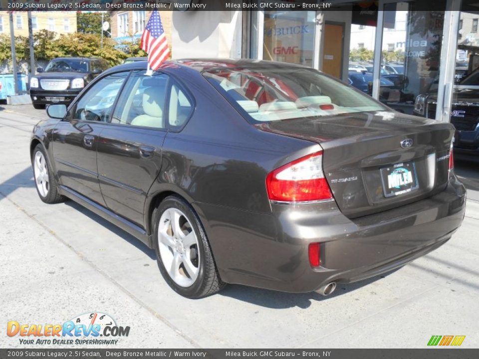 2009 Subaru Legacy 2.5i Sedan Deep Bronze Metallic / Warm Ivory Photo #4