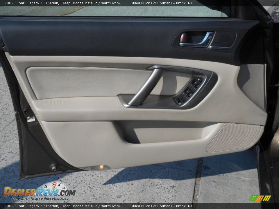 2009 Subaru Legacy 2.5i Sedan Deep Bronze Metallic / Warm Ivory Photo #13