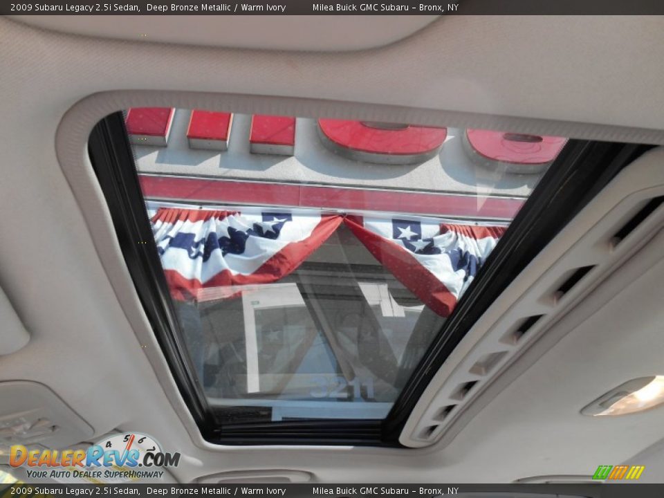2009 Subaru Legacy 2.5i Sedan Deep Bronze Metallic / Warm Ivory Photo #15