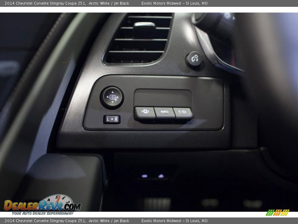 Controls of 2014 Chevrolet Corvette Stingray Coupe Z51 Photo #36