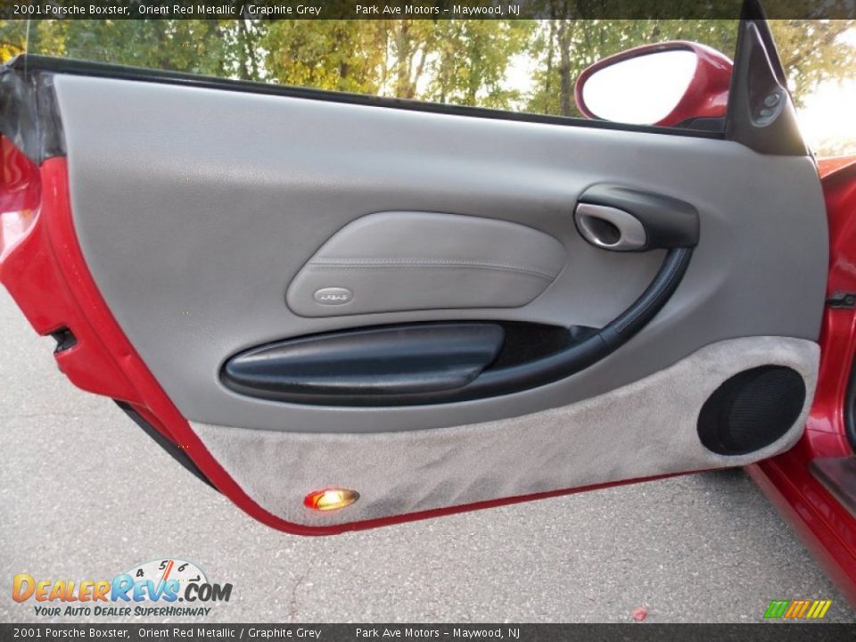 Door Panel of 2001 Porsche Boxster  Photo #10
