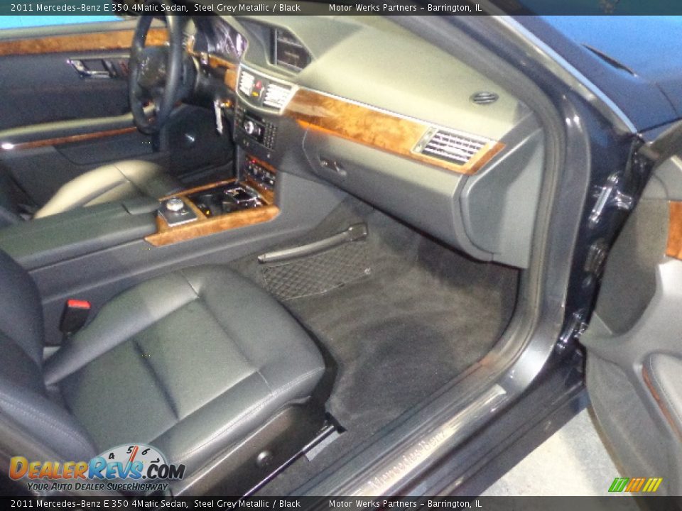 2011 Mercedes-Benz E 350 4Matic Sedan Steel Grey Metallic / Black Photo #31