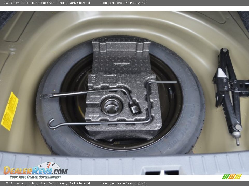 2013 Toyota Corolla S Black Sand Pearl / Dark Charcoal Photo #18