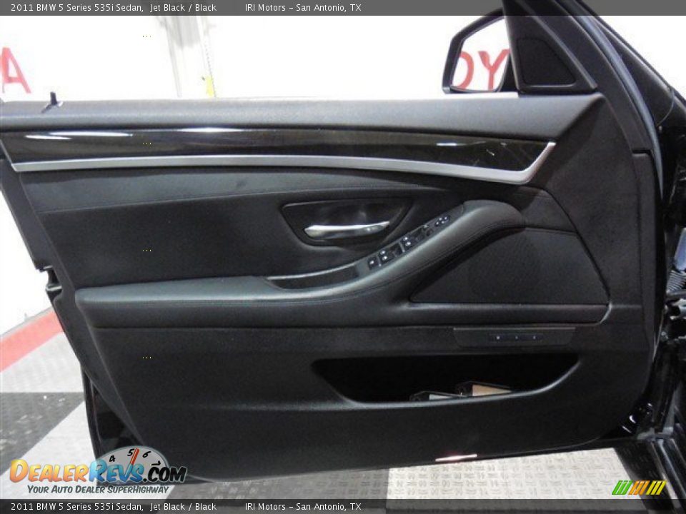 2011 BMW 5 Series 535i Sedan Jet Black / Black Photo #9