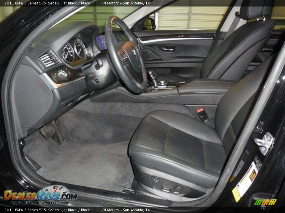 2011 BMW 5 Series 535i Sedan Jet Black / Black Photo #10