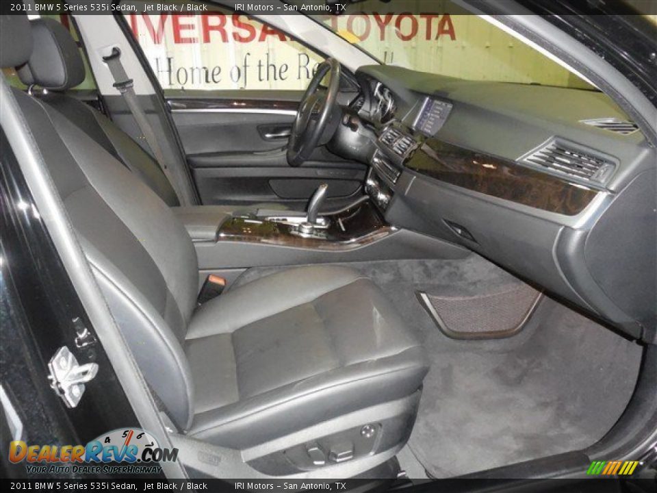 2011 BMW 5 Series 535i Sedan Jet Black / Black Photo #18