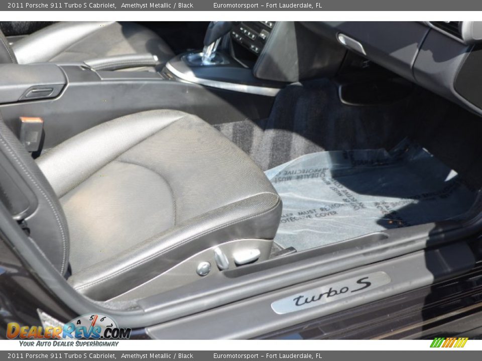 2011 Porsche 911 Turbo S Cabriolet Amethyst Metallic / Black Photo #26