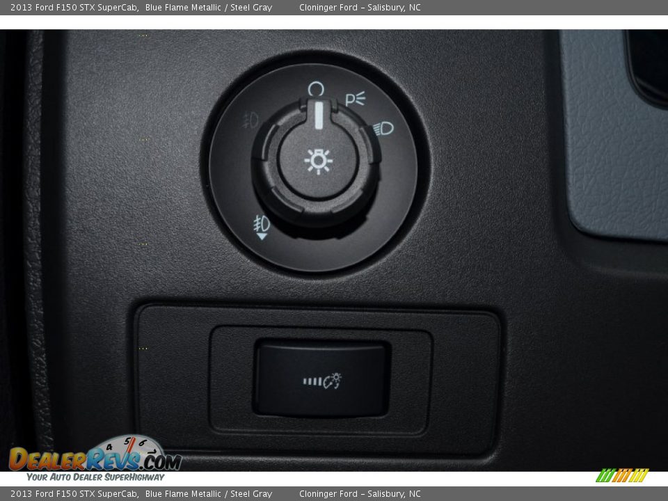2013 Ford F150 STX SuperCab Blue Flame Metallic / Steel Gray Photo #31