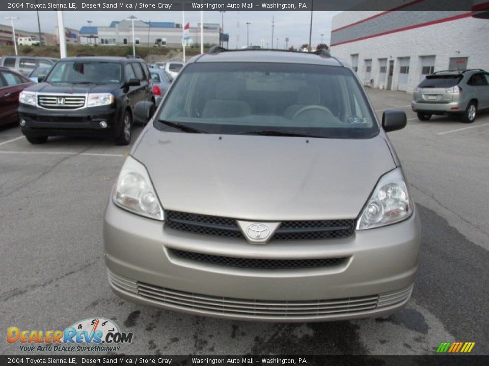 2004 Toyota Sienna LE Desert Sand Mica / Stone Gray Photo #3