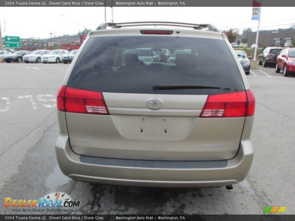 2004 Toyota Sienna LE Desert Sand Mica / Stone Gray Photo #8