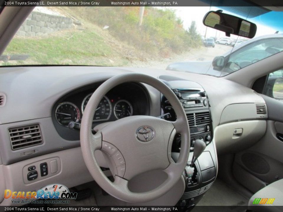 2004 Toyota Sienna LE Desert Sand Mica / Stone Gray Photo #10