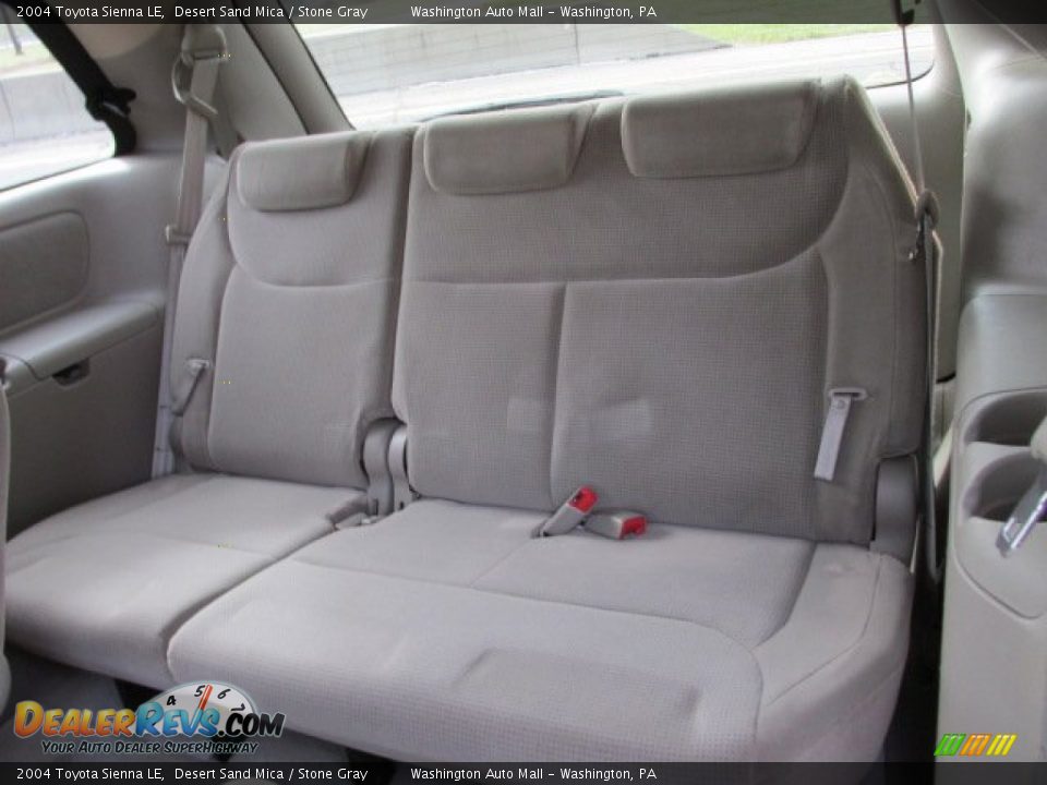2004 Toyota Sienna LE Desert Sand Mica / Stone Gray Photo #18