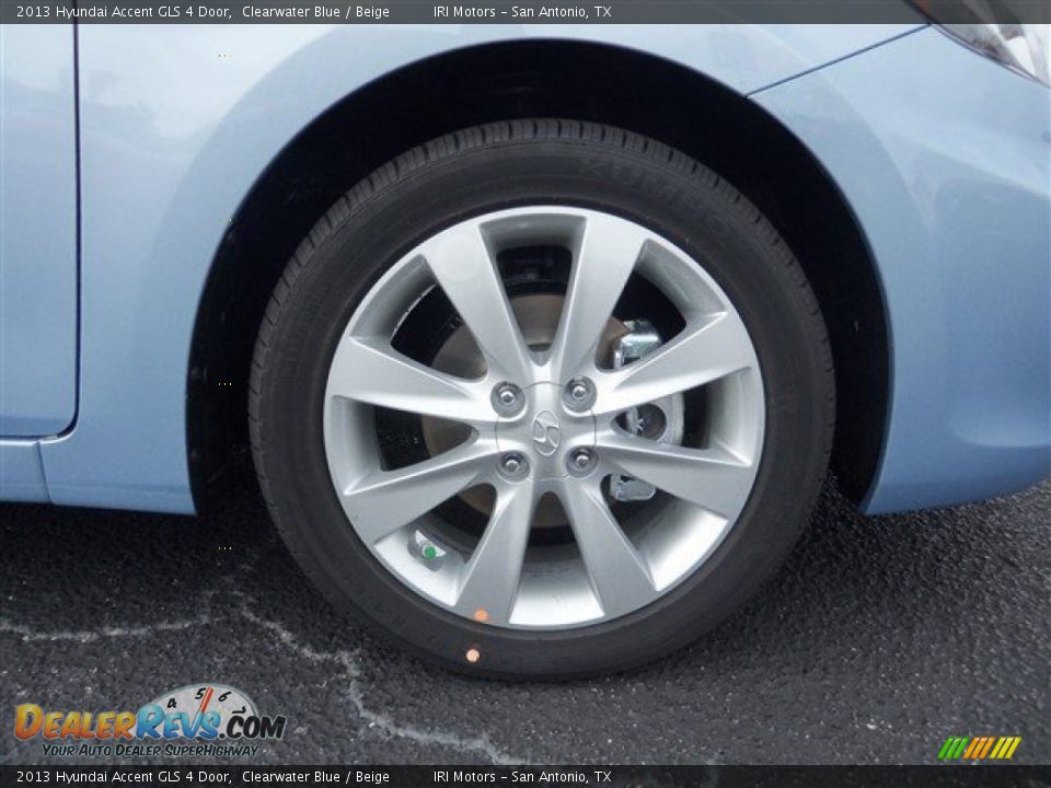 2013 Hyundai Accent GLS 4 Door Clearwater Blue / Beige Photo #7
