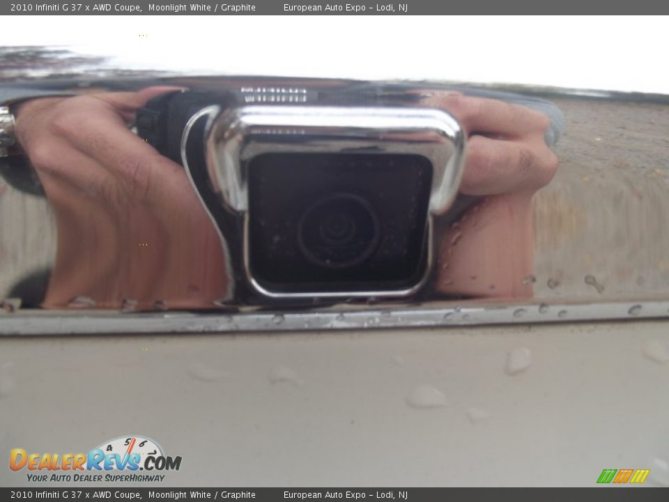 2010 Infiniti G 37 x AWD Coupe Moonlight White / Graphite Photo #15