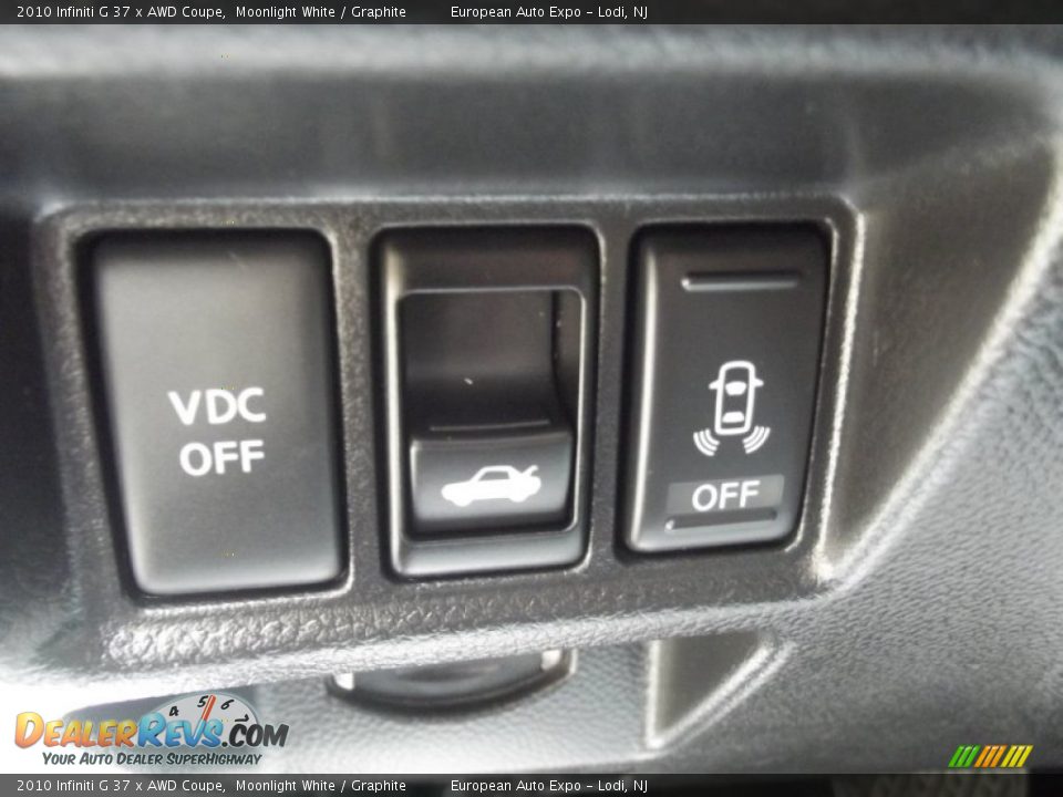 2010 Infiniti G 37 x AWD Coupe Moonlight White / Graphite Photo #21