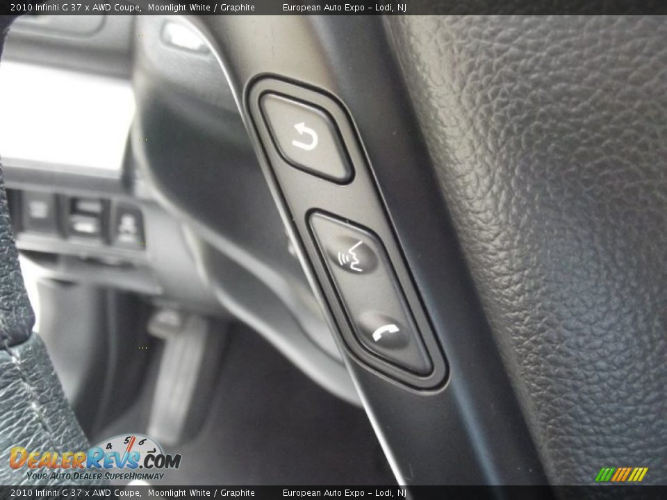 2010 Infiniti G 37 x AWD Coupe Moonlight White / Graphite Photo #26