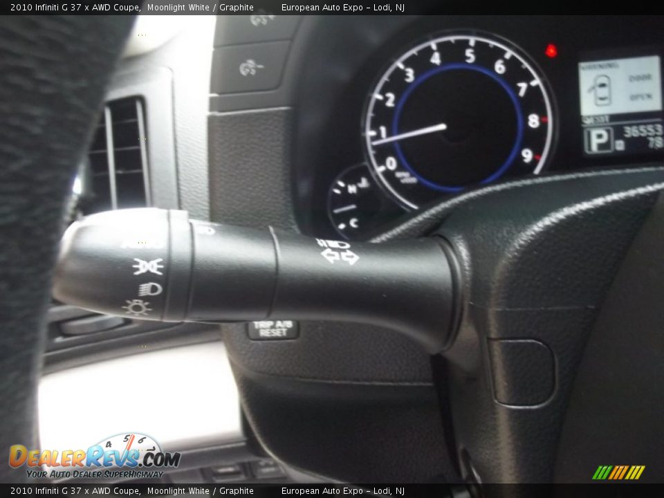 2010 Infiniti G 37 x AWD Coupe Moonlight White / Graphite Photo #28