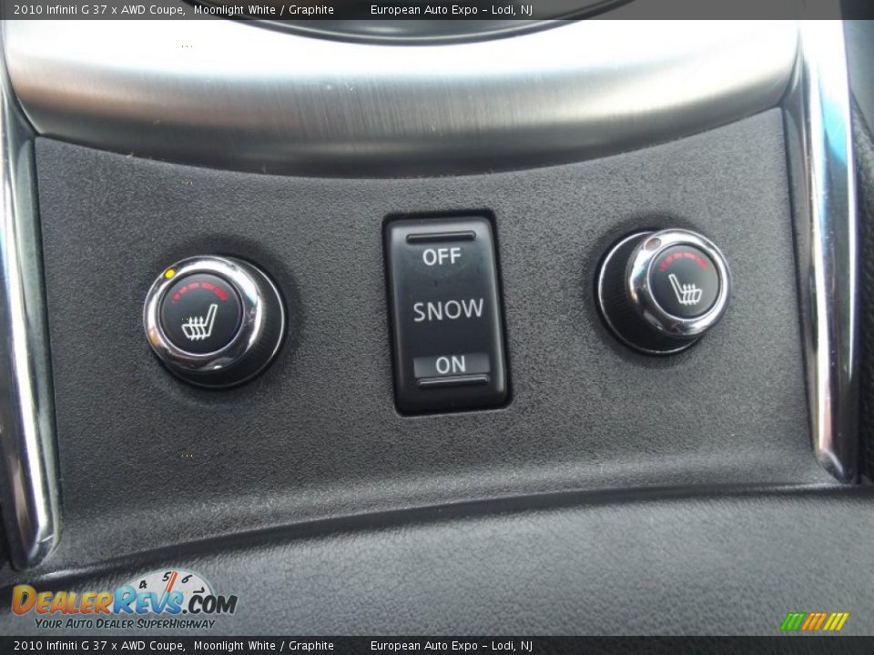 2010 Infiniti G 37 x AWD Coupe Moonlight White / Graphite Photo #35