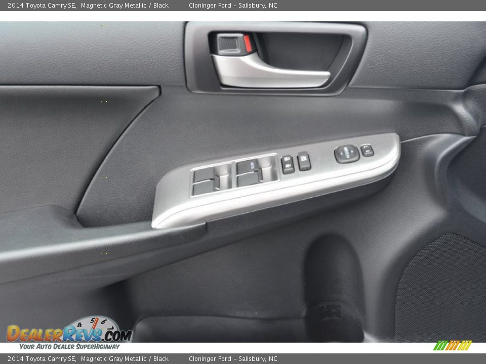 2014 Toyota Camry SE Magnetic Gray Metallic / Black Photo #7
