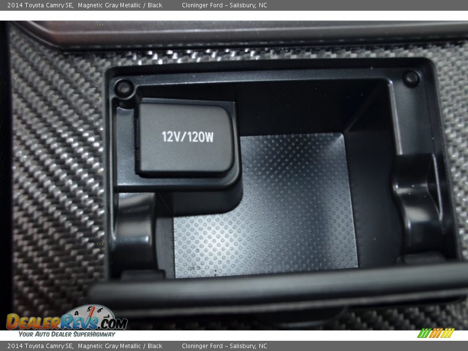 2014 Toyota Camry SE Magnetic Gray Metallic / Black Photo #30